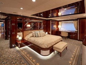 2011 Sanlorenzo Yachts 46