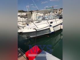 1998 Boston Whaler Boats 235 Conquest for sale
