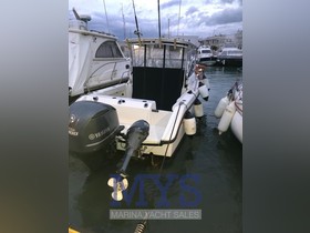 1998 Boston Whaler Boats 235 Conquest for sale
