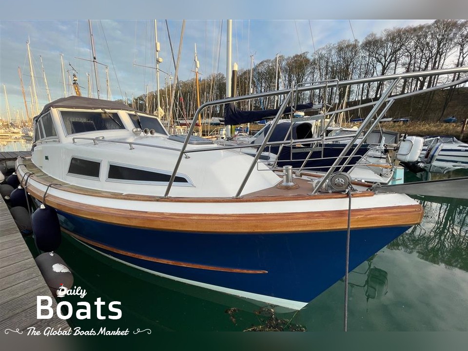 1997 Falmouth Packet 27 for sale. View price, photos and Buy 1997
