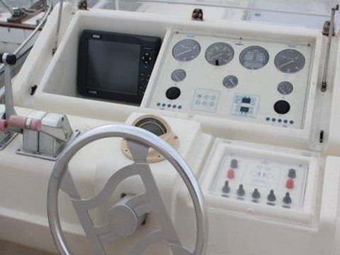 Köpa 1992 Ferretti 54