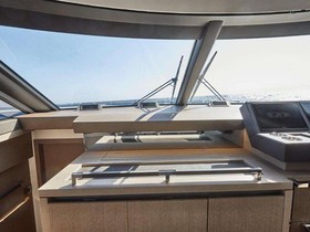 2022 Prestige Yachts 690 προς πώληση