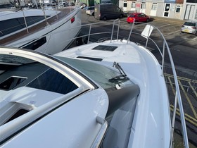 Купити 2023 Bavaria Yachts S33
