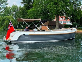 2017 Interboat 820 Intender