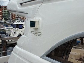 2002 Sealine F33 на продаж