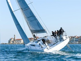 2023 Bénéteau Boats First 36 на продаж