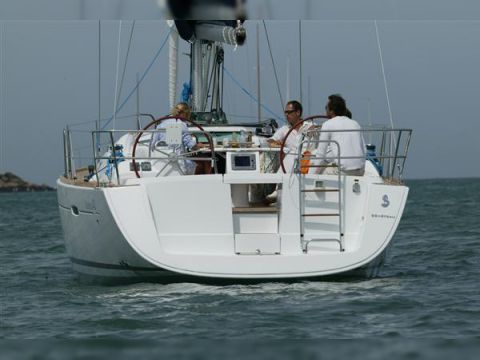 Wynająć 2011 Beneteau Oceanis 40