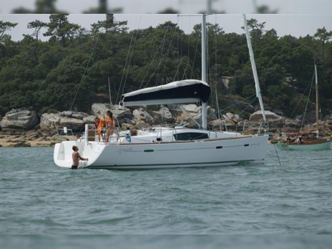 2011 Beneteau Oceanis 40