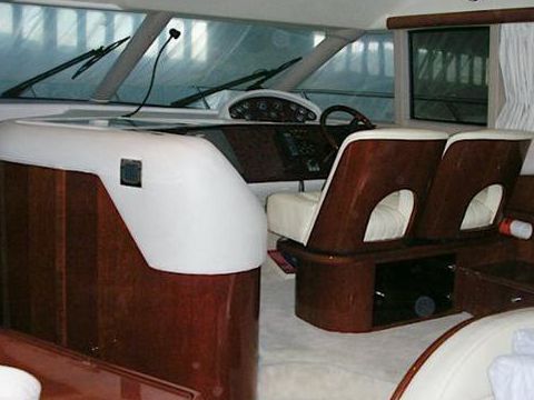 2000 Princess 52