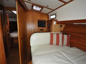 2011 Sabre Yachts 40 Flybridge Sedan