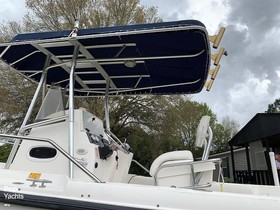 2001 Boston Whaler Boats 210 Outrage for sale
