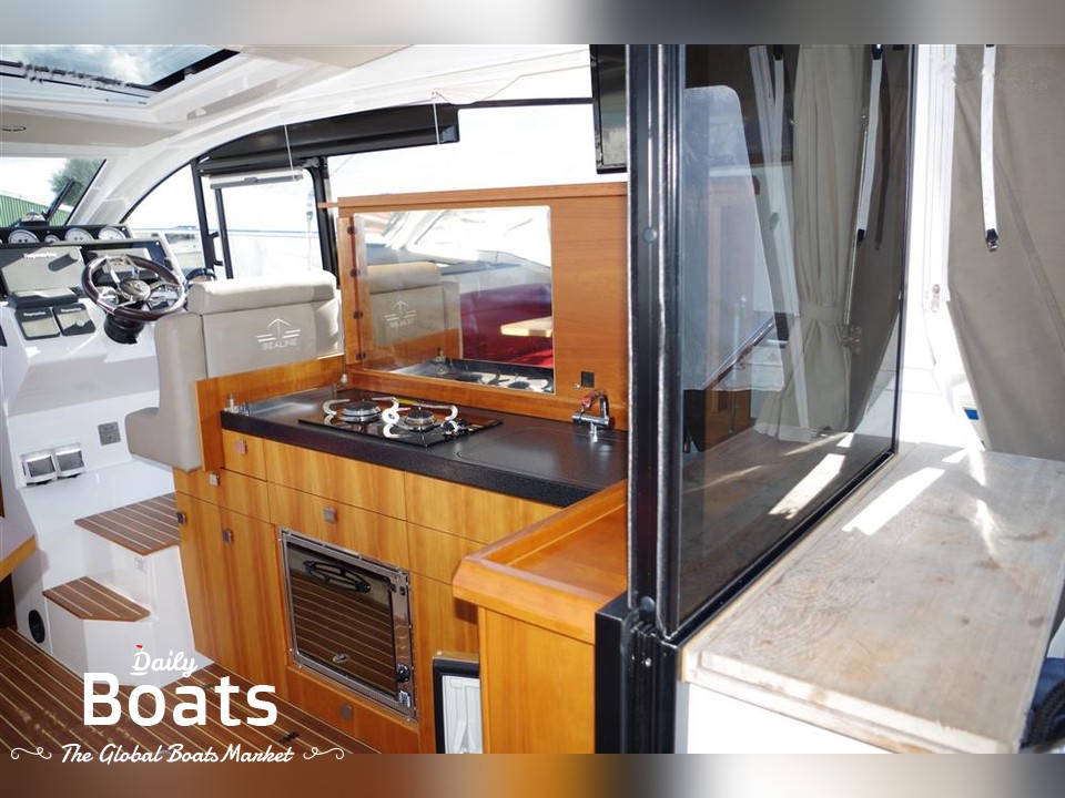 2017 Sealine C330 for sale. View price, photos and Buy 2017 Sealine ...