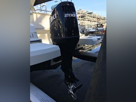 2017 Bénéteau Boats Antares 800 myytävänä