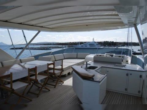 2006 Azimut 85