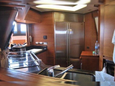 Αγοράστε 2006 Azimut 85
