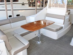 Купити 2015 Tiara Yachts 3100 Coronet