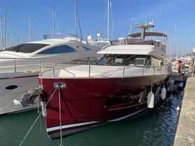 Osta 2015 Azimut Yachts Magellano 43