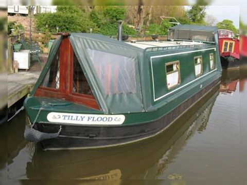 Wide Beam Canal Boat