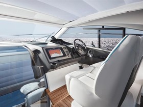 2020 Princess V40