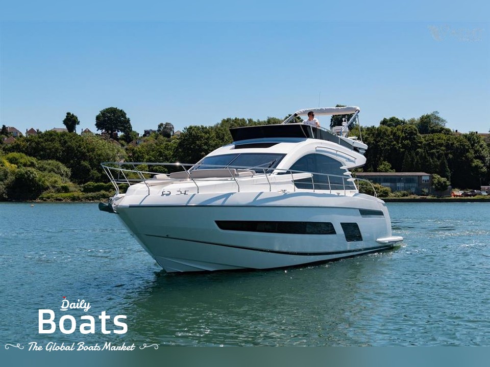 2017 Fairline Squadron 53
