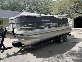 Buy 2019 Sun Tracker 20 Party Barge