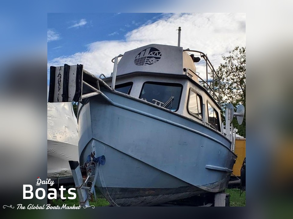 1988 Commercial Boats 28' Work Crew for sale. View price, photos and