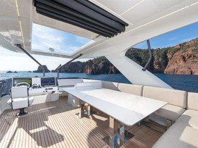 2022 Prestige Yachts 690 satın almak