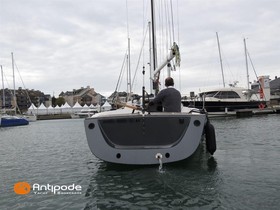 2008 J Boats J100