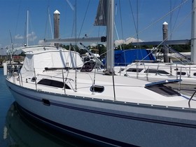 Osta 2012 Catalina Yachts 355