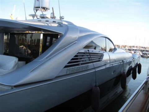 Pershing 88