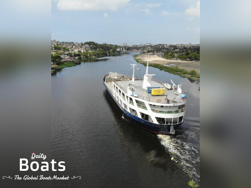 1987 Commercial Boats 800 Dwt Roro Cargo Lct for sale. View price ...