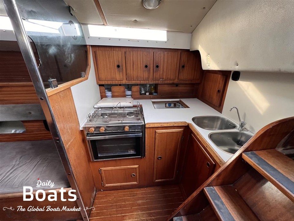 1979 Jeanneau Gin Fizz 37 for sale. View price, photos and Buy 1979 Jeanneau Gin Fizz 37 406193