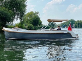 Kupiti 2017 Interboat 820 Intender