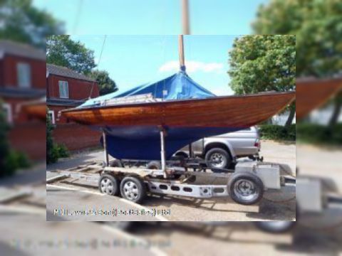 One Design.Bb 11 Keelboat. Classic Open Racer With