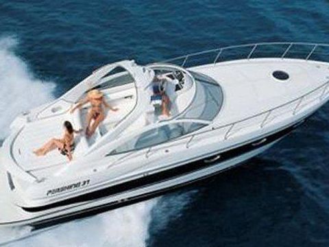 Pershing 37