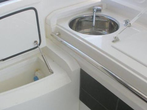 2010 Princess V42