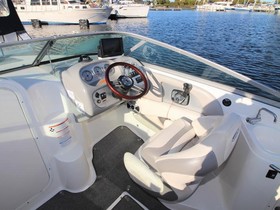 2009 Chaparral Boats 215