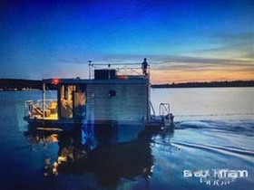 2017 Campi 300 Houseboat