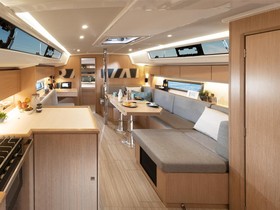 2023 Bavaria Yachts C42 на продажу