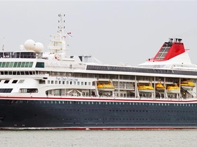Cruise Ship 929/970 Passengers