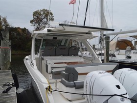 2021 Tiara Yachts 3400 Ls