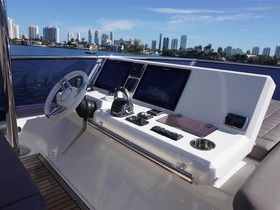 Kupić 2017 Prestige Yachts 680