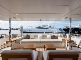 Vegyél 2018 Ferretti Yachts Custom Line 33 Navetta