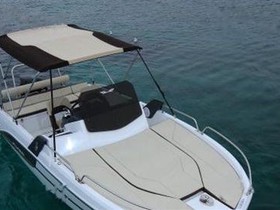 Αγοράστε 2019 Bénéteau Boats Flyer 6.6 Sundeck