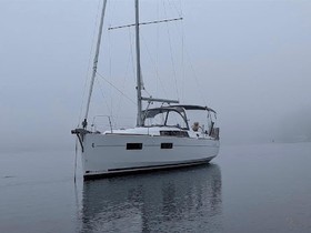 2016 Bénéteau Boats Oceanis 351 na prodej
