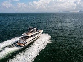 2022 Prestige Yachts X70
