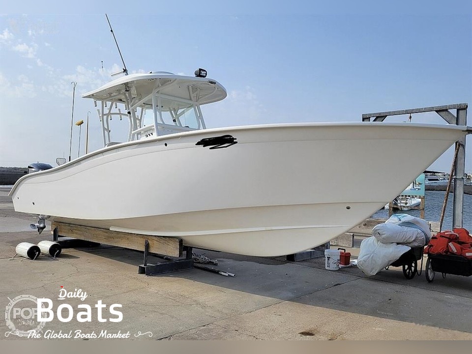 2015 Cape Horn 31 Tournament for sale. View price, photos and Buy 2015