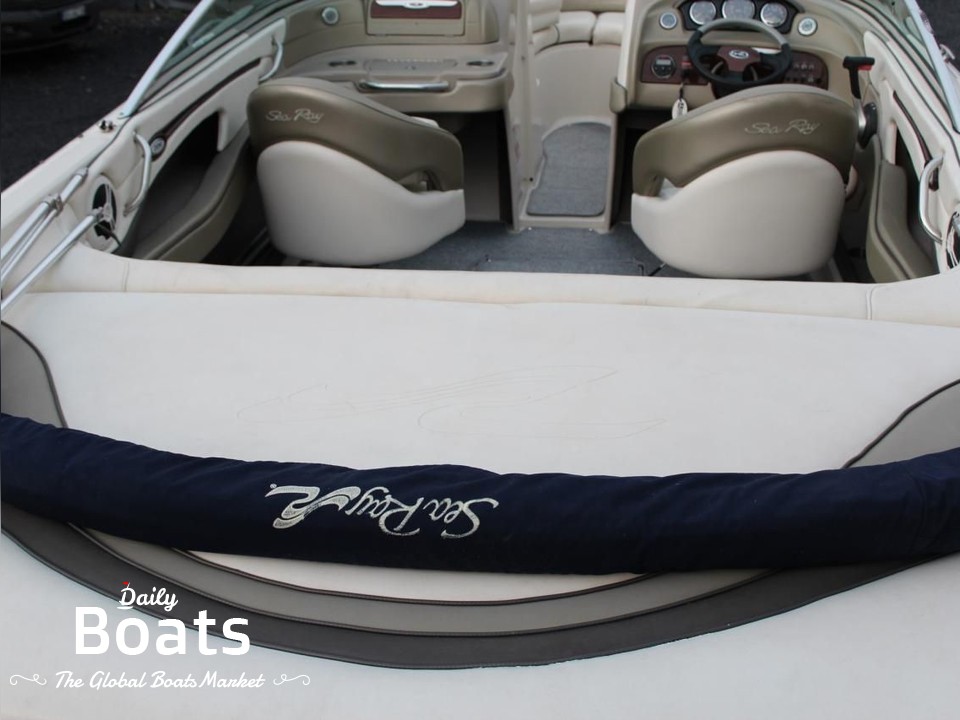 2006 Sea Ray 220 Select Mercruiser 5.0 Mpi for sale. View price, photos