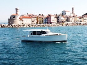 2021 Greenline 33 for sale