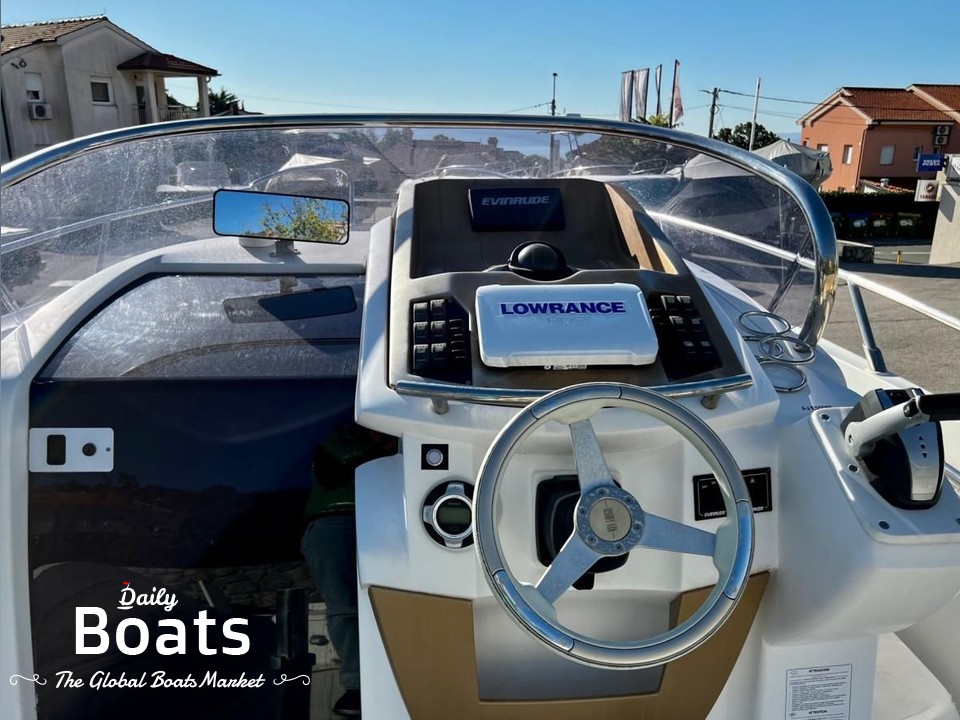 2011 Sessa Key Largo 27 for sale. View price, photos and Buy 2011 Sessa